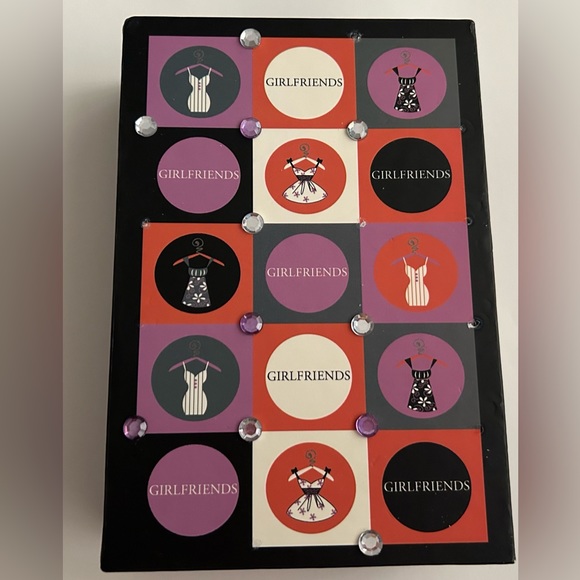 New T.A.R. Designs 18 Blank Greeting Cards "Girlfriends" - Picture 7 of 16